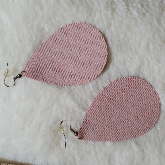 Buffalo Plaid Faux Leather Teardrop Earrings 2/$10 Sale - Picture 3 of 3